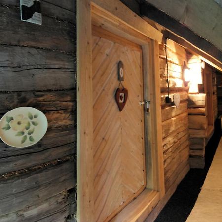 Kulttuurikartano Pekan Pirtit Haapavesi Buitenkant foto