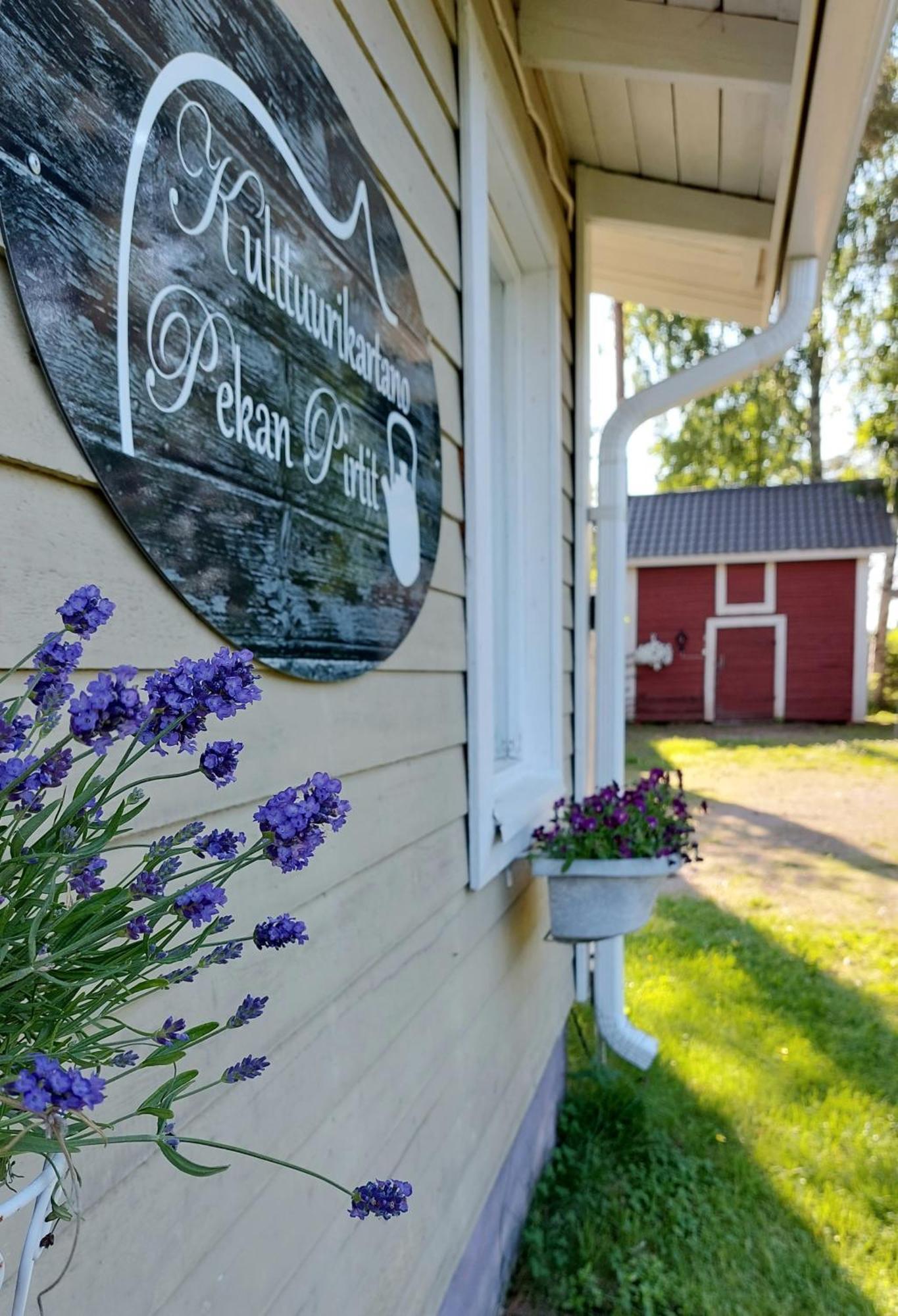 Kulttuurikartano Pekan Pirtit Haapavesi Buitenkant foto